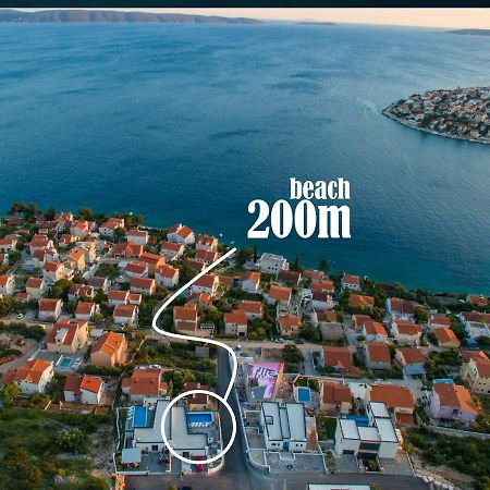 Holiday Home Olive Exclusive - 8 People, Heated Pool, Okrug Gornji, Sea View Trogir Exteriér fotografie