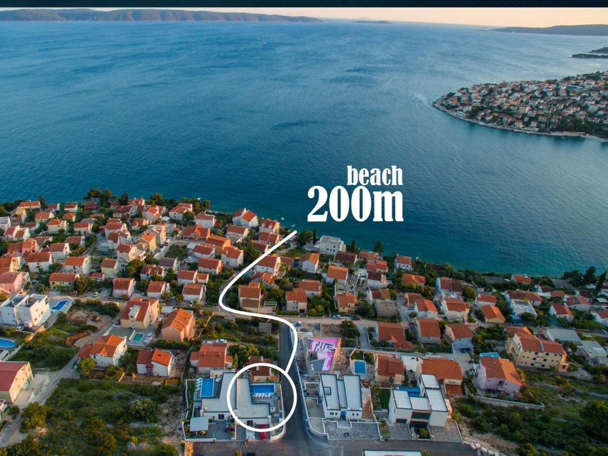 Holiday Home Olive Exclusive - 8 People, Heated Pool, Okrug Gornji, Sea View Trogir Exteriér fotografie