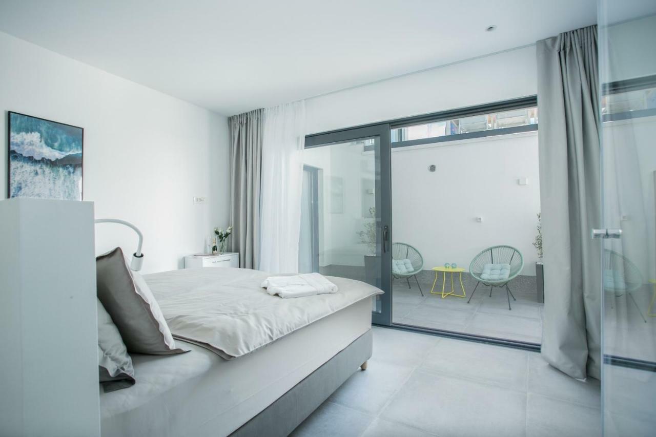 Holiday Home Olive Exclusive - 8 People, Heated Pool, Okrug Gornji, Sea View Trogir Exteriér fotografie