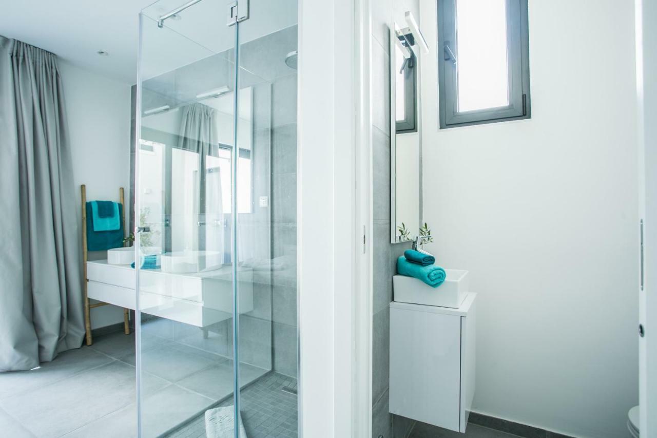 Holiday Home Olive Exclusive - 8 People, Heated Pool, Okrug Gornji, Sea View Trogir Exteriér fotografie