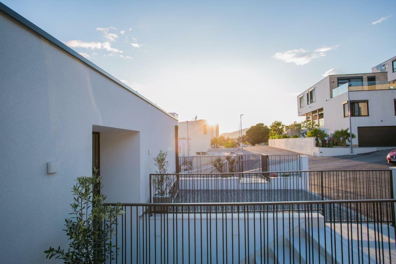 Holiday Home Olive Exclusive - 8 People, Heated Pool, Okrug Gornji, Sea View Trogir Exteriér fotografie